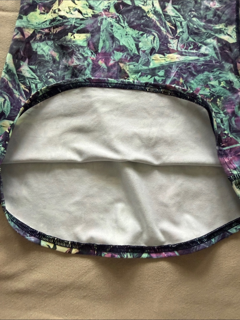 Lululemon Abstract Multi-Color Racerback Tank Top size 2 - Picture 8 of 8
